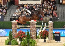 A Très Bien Triumph: Laura Kraut Shines in Grand Prix Victory at 2025 WIHS